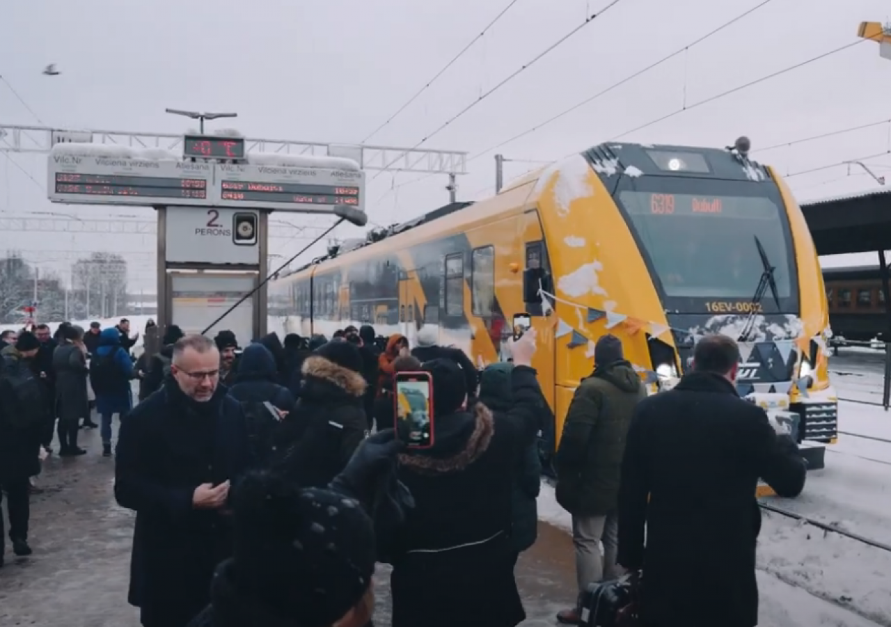 Latvia launches new electric trains co-financed by EU